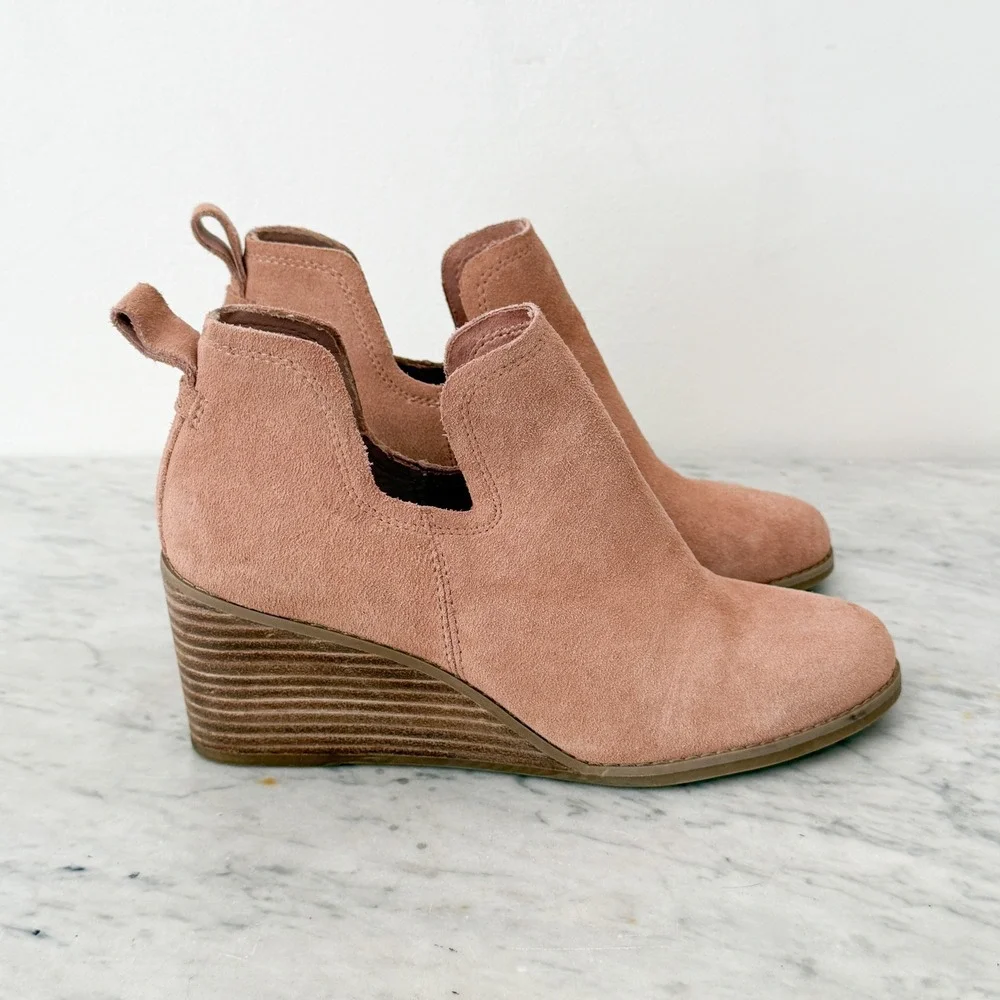 Boho TOMS Kallie Suede Wedge Ankle Booties 8.5 Dusty Rose‎ Pink Side Cutout